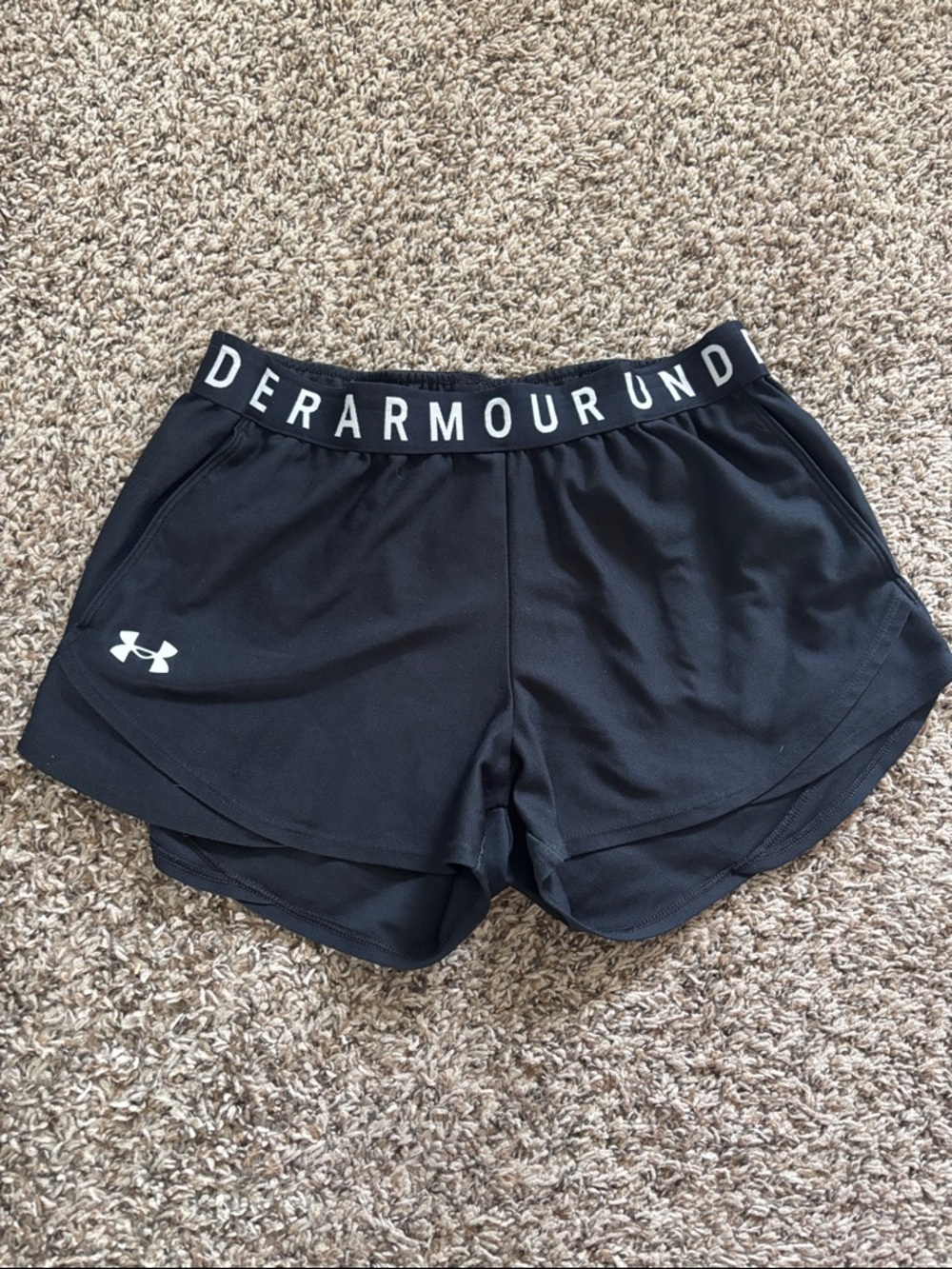 Under Armour Black Women's Athletic Shorts with Logo Waistband
